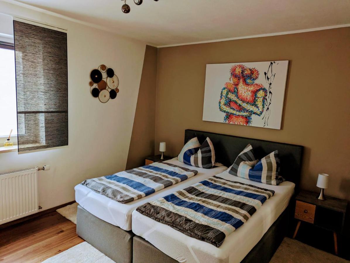 Ferienwohnung Jobst - Ruhig Mit Blick Ins Gruene Nittenau Extérieur photo